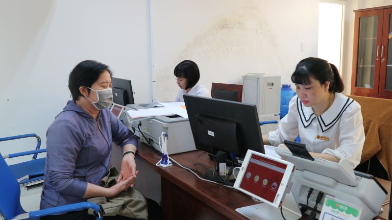 Tăng cường xử lý, ngăn chặn có hiệu quả tình trạng nhũng nhiễu, gây phiền hà cho người dân, doanh nghiệp trong giải quyết công việc